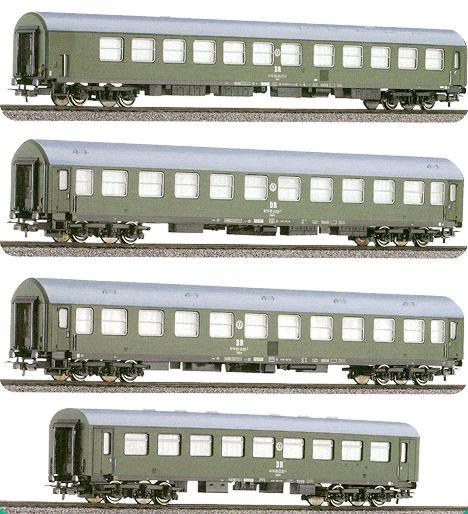 East German Army (NVA) commanders train set<br /><a href='images/pictures/Sachsenmodelle/74022.jpg' target='_blank'>Full size image</a>